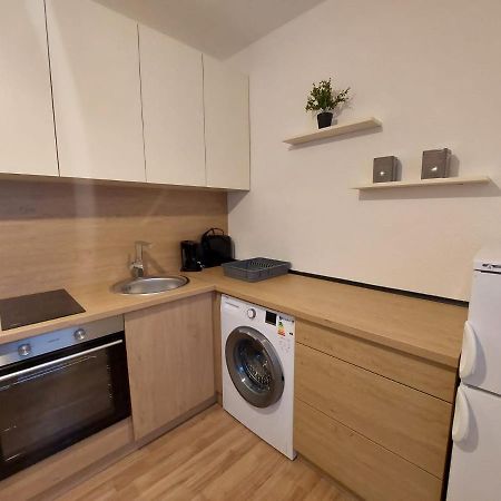 Utulny Apartman V Centre Bb Besztercebánya Kültér fotó