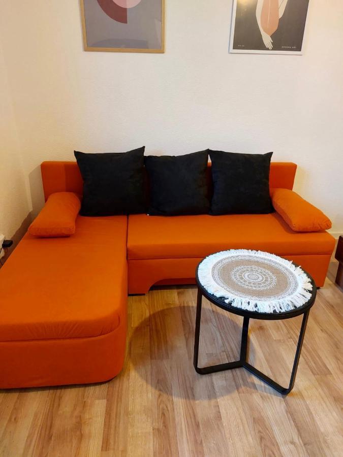 Utulny Apartman V Centre Bb Besztercebánya Kültér fotó